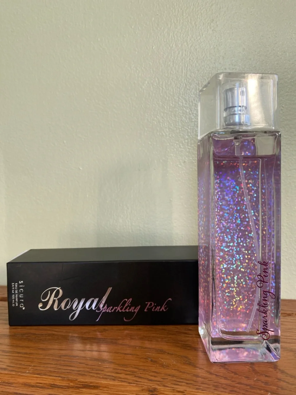 Royal Sparkling Pink Glitter Bottle Sicura